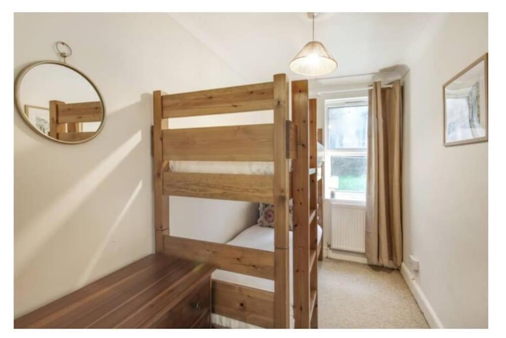 Central 2 Bedroom Garden Flat With Free Parking Royal Tunbridge Wells Exterior foto